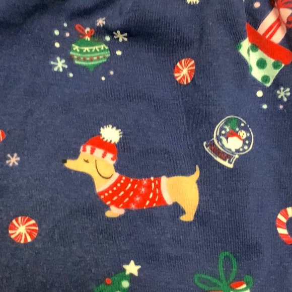 $5 Add on - Girls Christmas-themed tights, size M - Picture 2 of 3